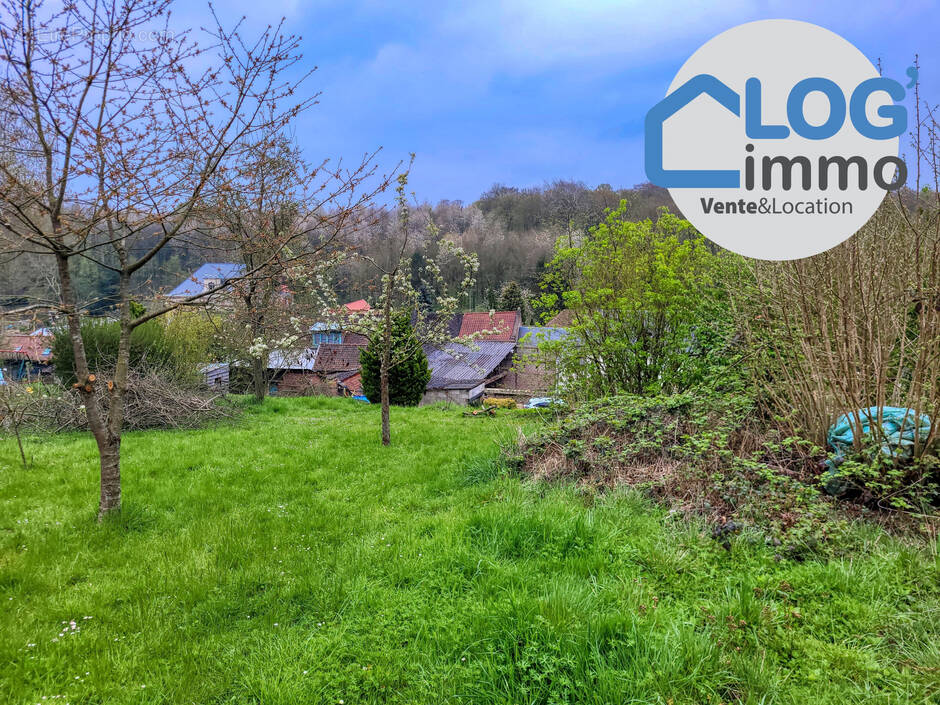 Terrain à DOMART-EN-PONTHIEU