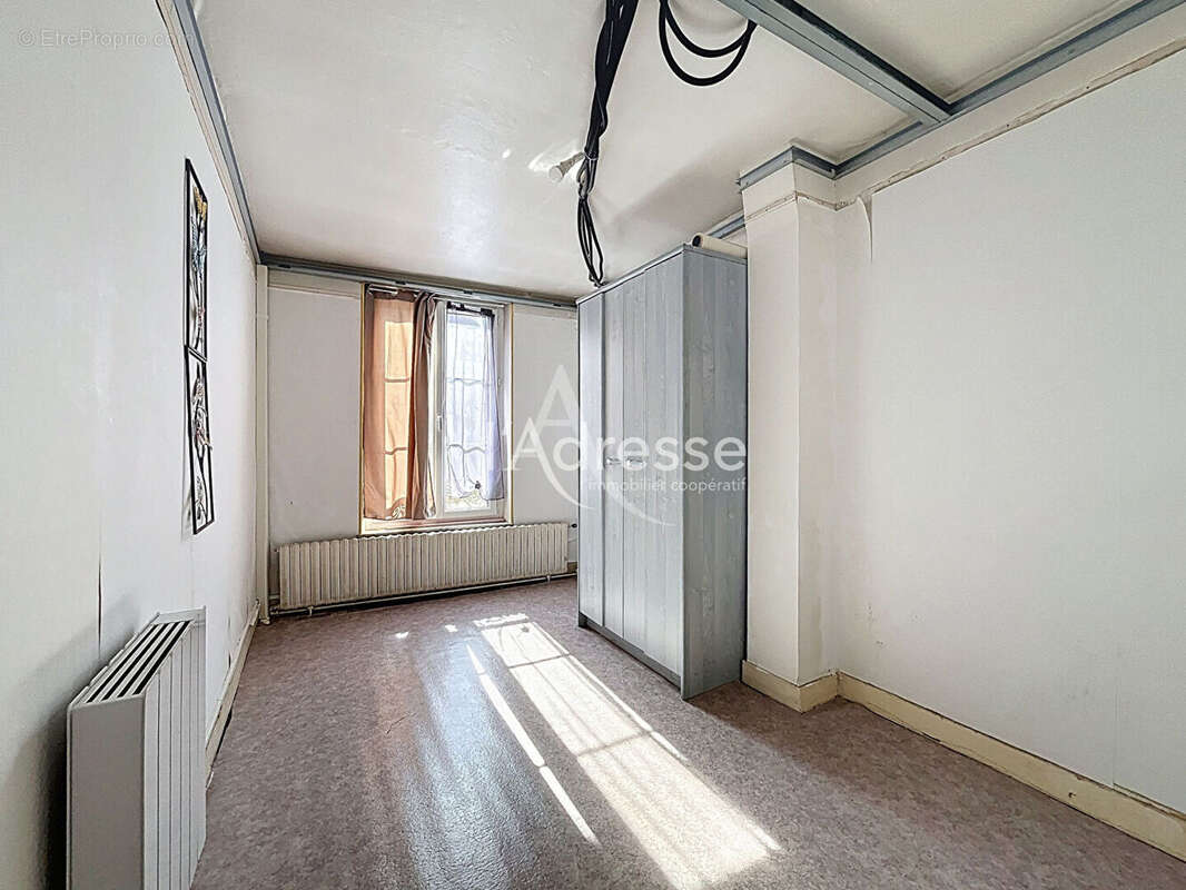 Maison à NANTEUIL-LES-MEAUX