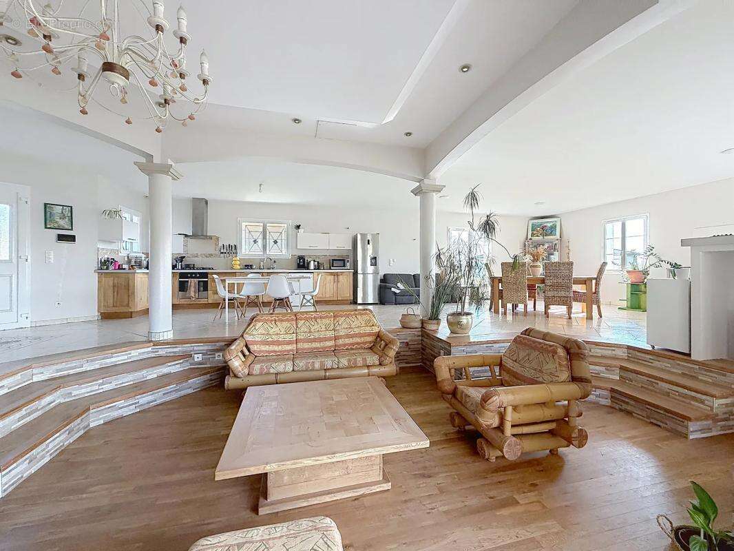 Maison à CASTELSARRASIN