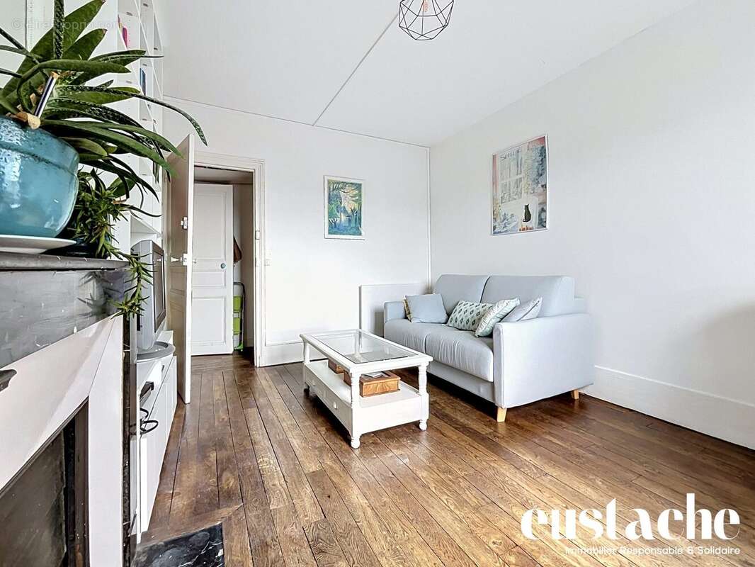 Appartement à PARIS-19E