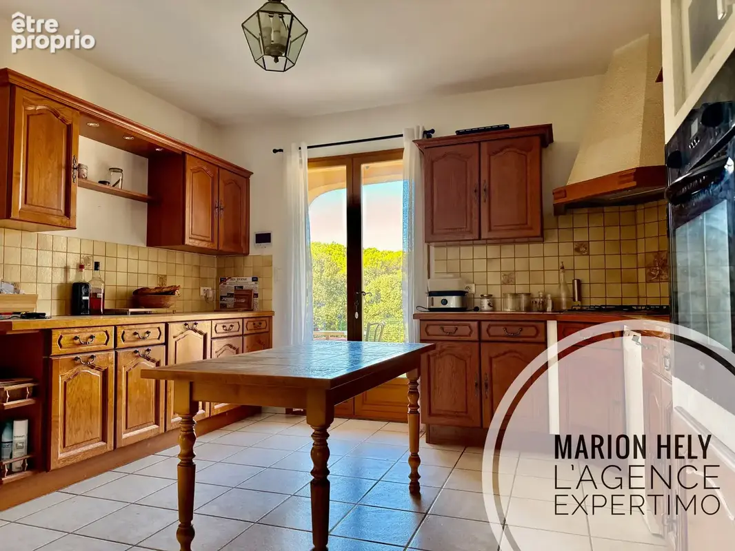 Uchaux, superbe maison familiale avec suite parentale et jardin arboré de 2500 m2 - photo 11