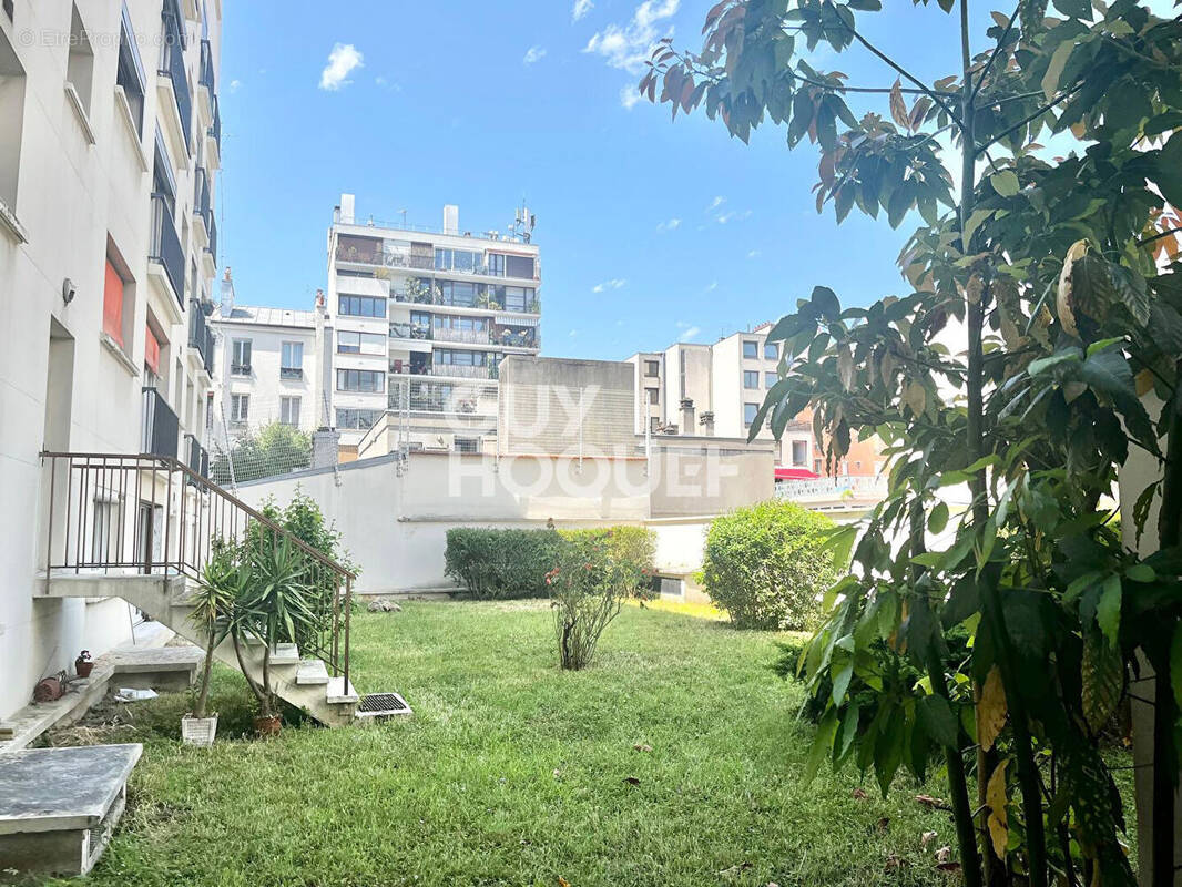 Appartement à PARIS-20E