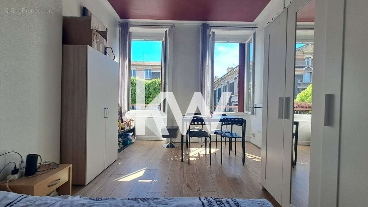 Appartement à SAINT-ETIENNE