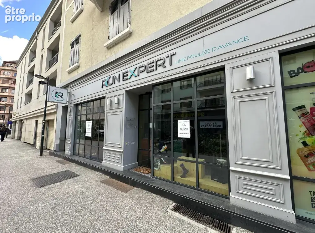 Local commercial 75 m2  - Location avec droit d'entrée - photo 1