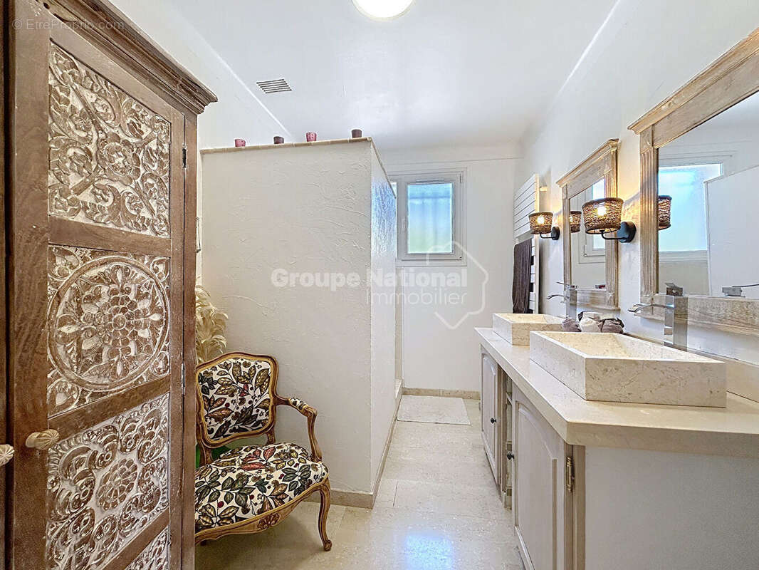 Maison à ROQUEMAURE