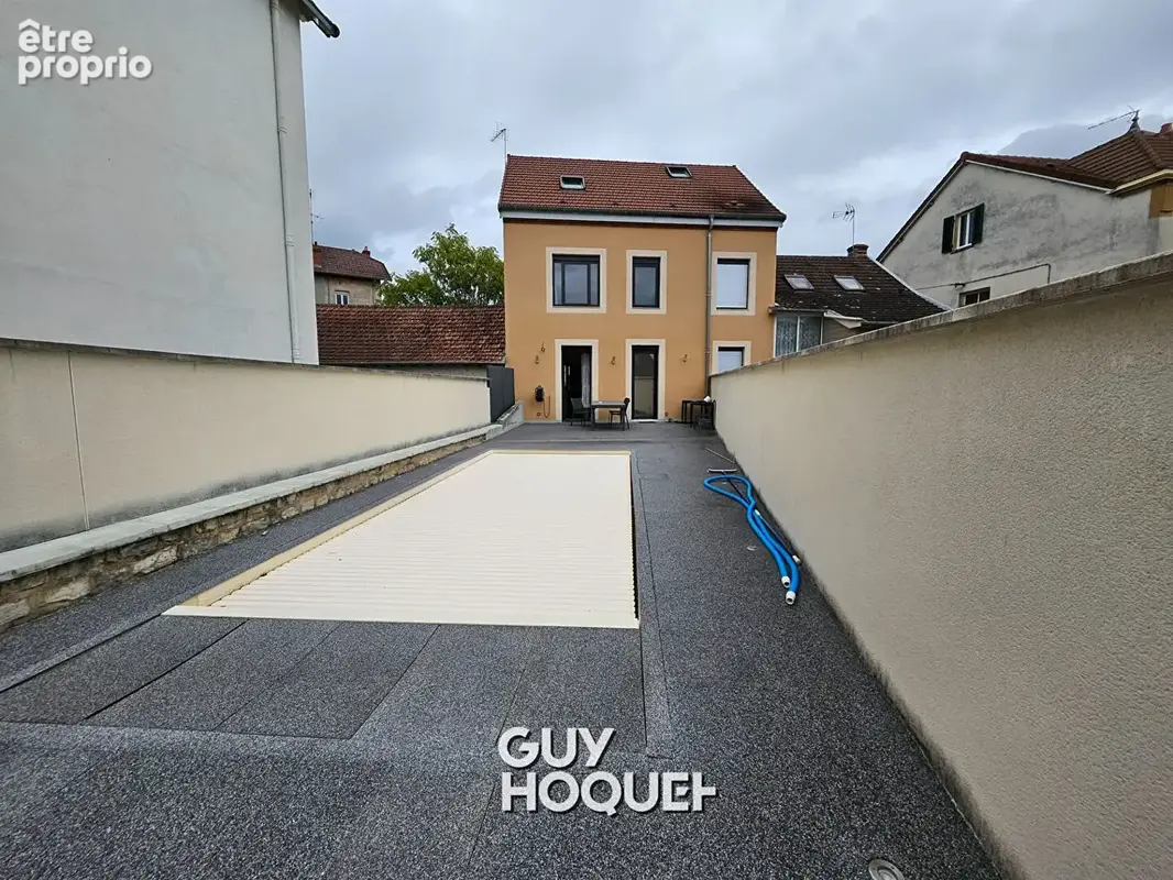 PARAY-LE-MONIAL CENTRE-VILLE  Maison de caractère entièrement rénovée avec piscine et ascenseur - photo 10