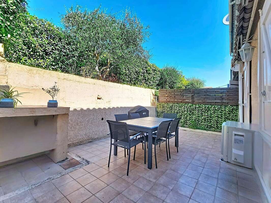 Maison à LA GAUDE
