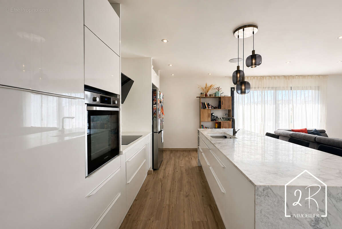 Maison individuelle de plain-pied 122 m2 habitables - Garage 35 m2- Terrain 814 m2 - photo 7
