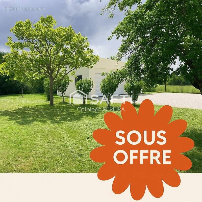 Photo 1 - Terrain à SAINT-SULPICE