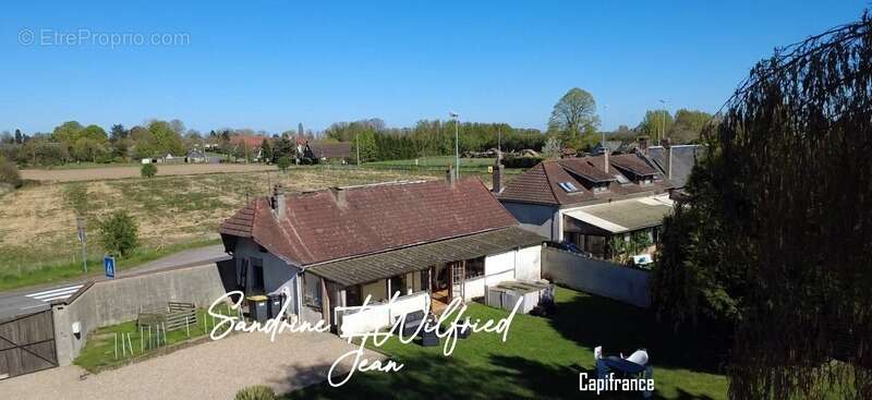 FRENELLES-EN-VEXIN (CORNY) - Maison ancienne à rénover avec dépendances - Terrain 1 790 m² - CUB positif - photo 7