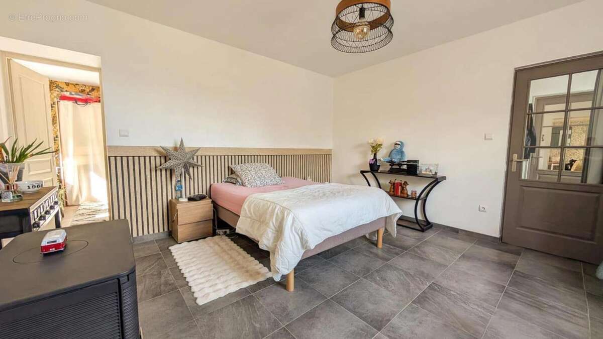 Maison à GOUZEAUCOURT