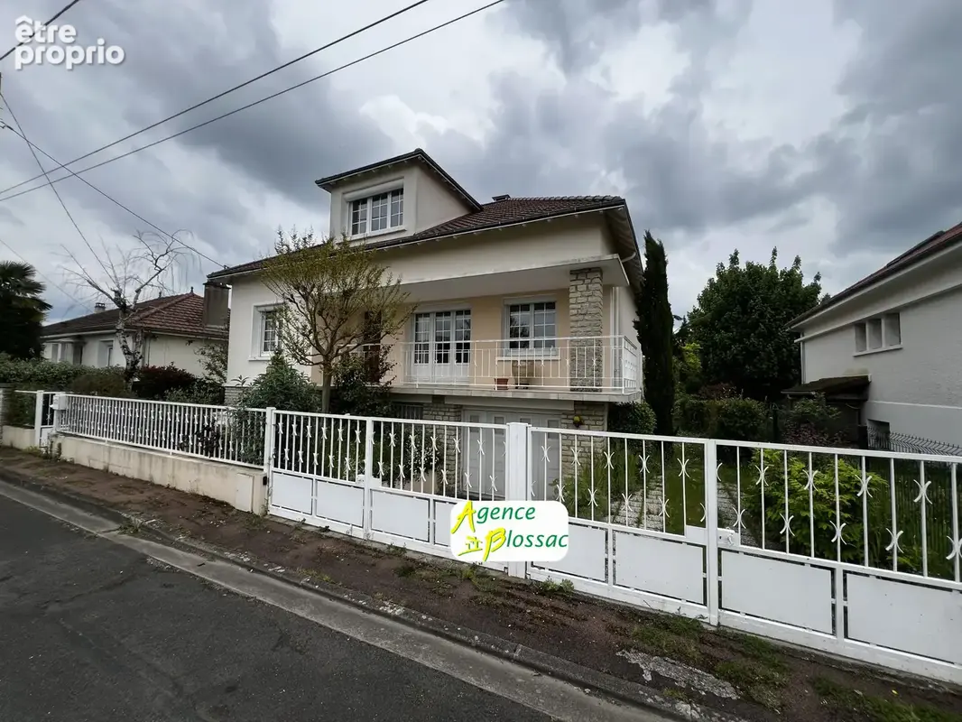 Maison 153m2 - 7 chambres - garage - terrain - photo 1