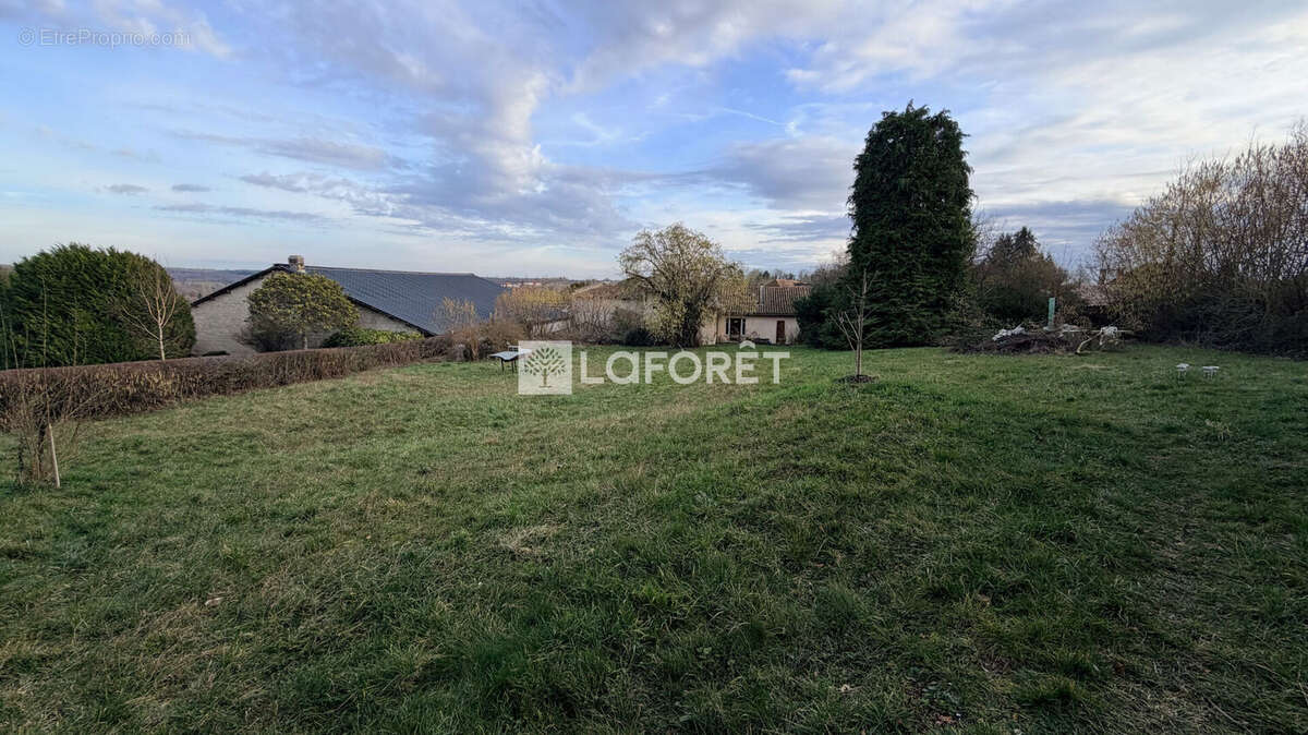 Maison à SAINTE-MENEHOULD