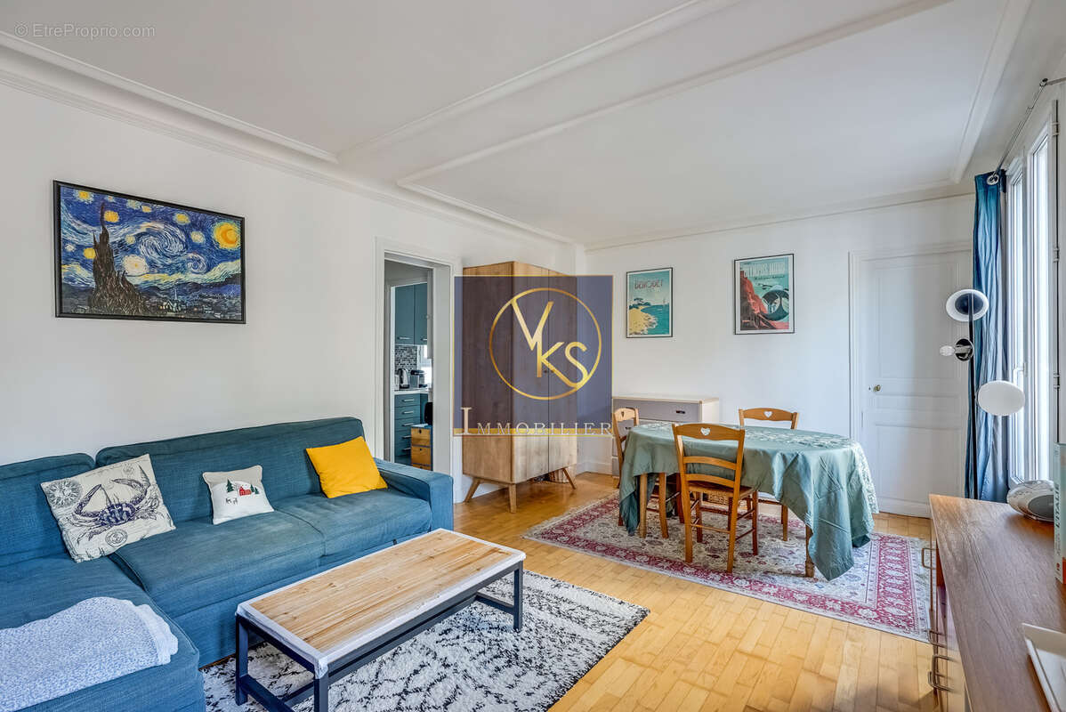 Appartement à PARIS-20E