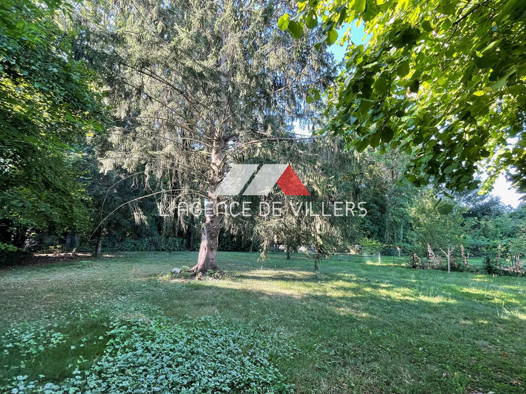 Terrain à bâtir de 1115 m2 - photo 4