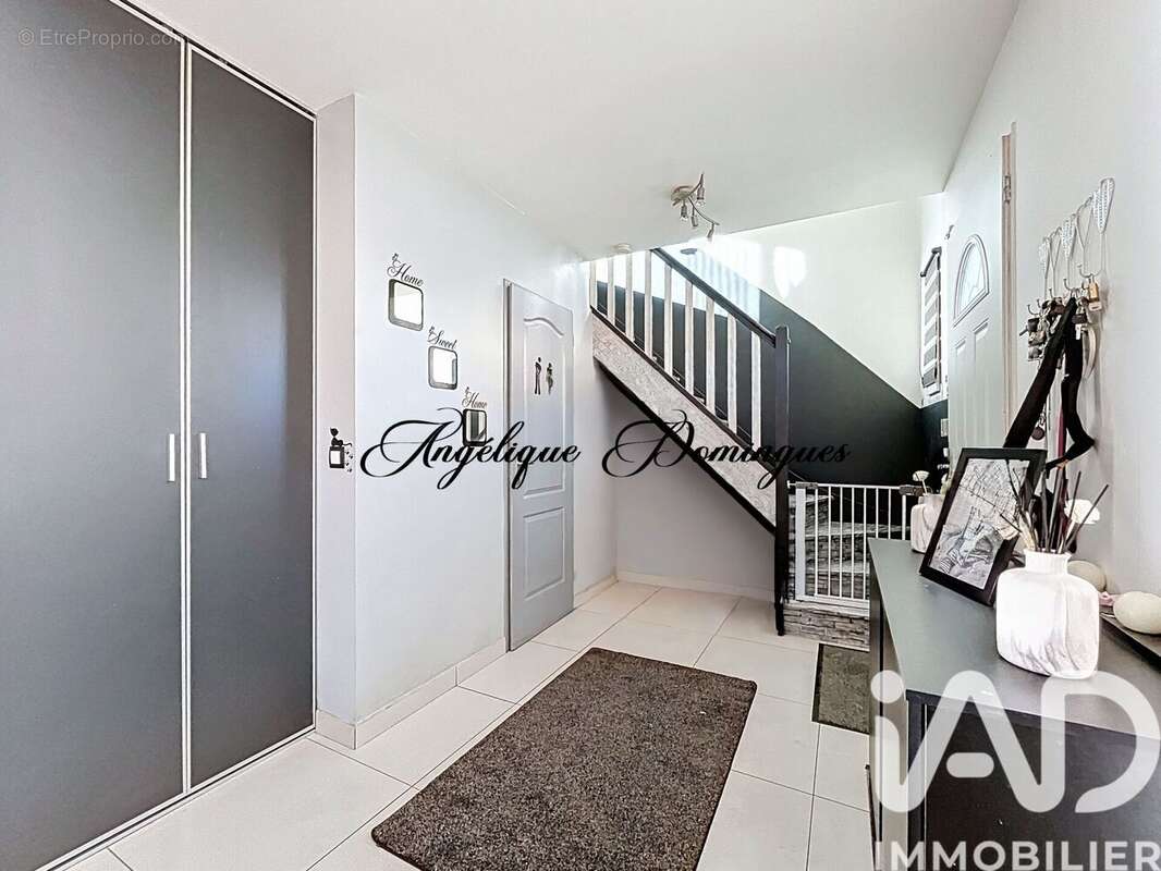 Photo 4 - Maison à MEZIERES-SUR-SEINE