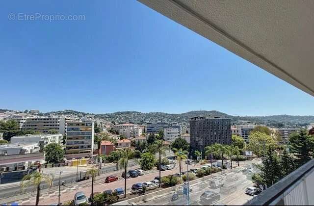 Appartement à LE CANNET