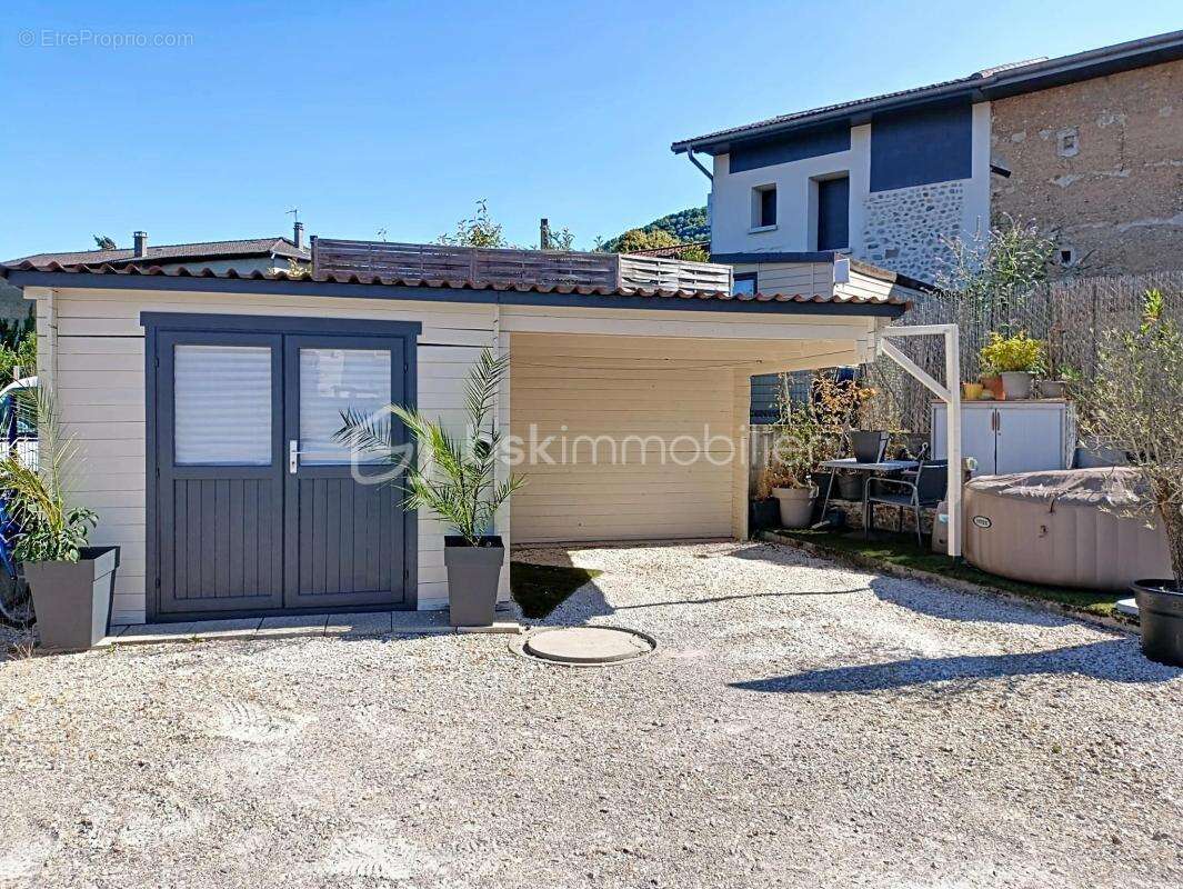 Maison rénovée - 4 pièces - 80m² - Au calme - Vue sur les montagnes - photo 16