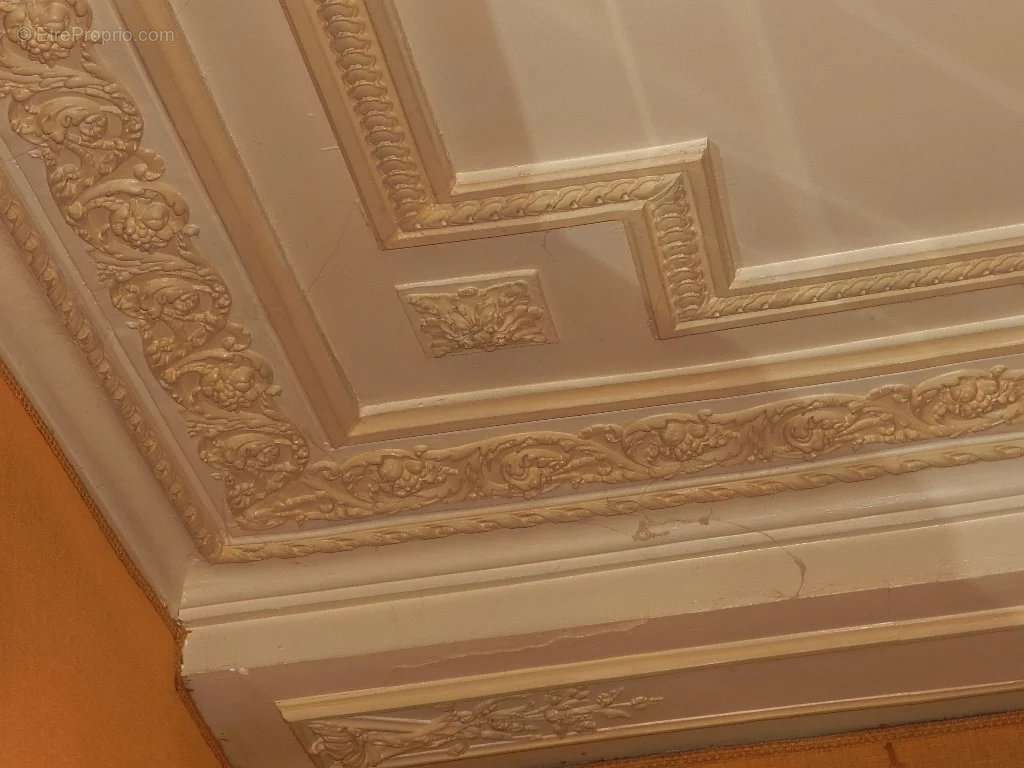 Maison à SAINT-PIERRE-SUR-DIVES