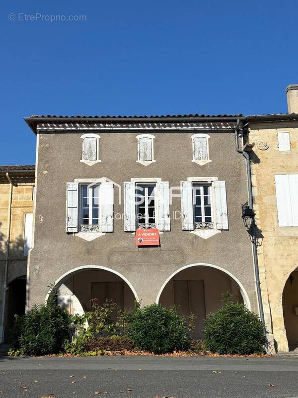 Photo 1 - Maison à PUJOLS