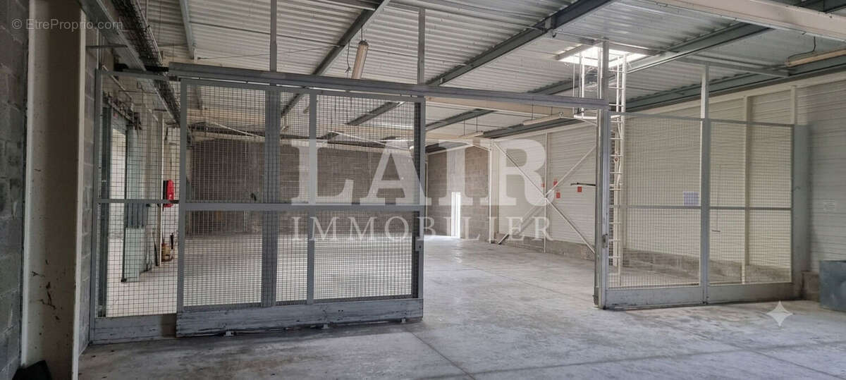 72 - À vendre à Fresnay-sur-Sarthe local commercial ou d'activité de 1 060 m² - Réf. 15503 - photo 6