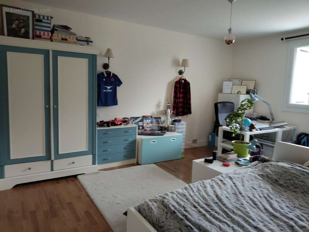 Maison 152 m² à Vensat  - photo 6