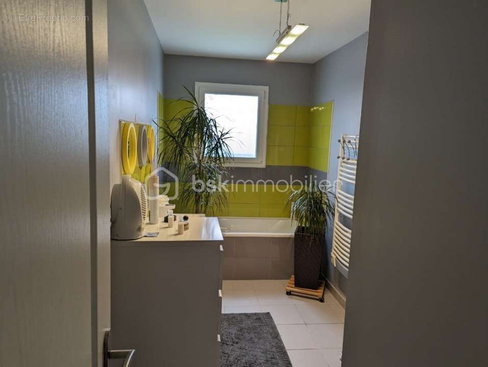 Maison à CAMPS-SUR-L&#039;ISLE