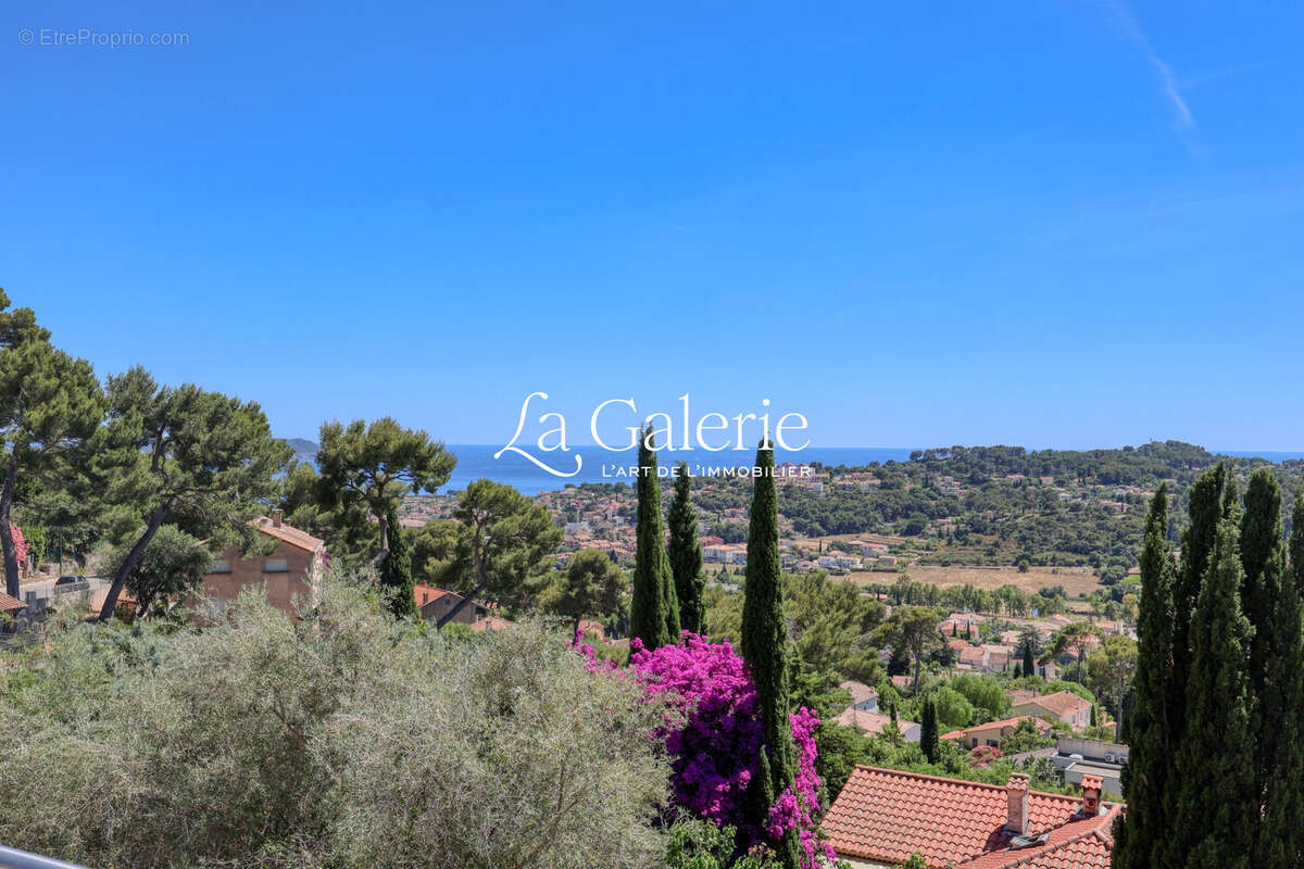 Appartement à CARQUEIRANNE