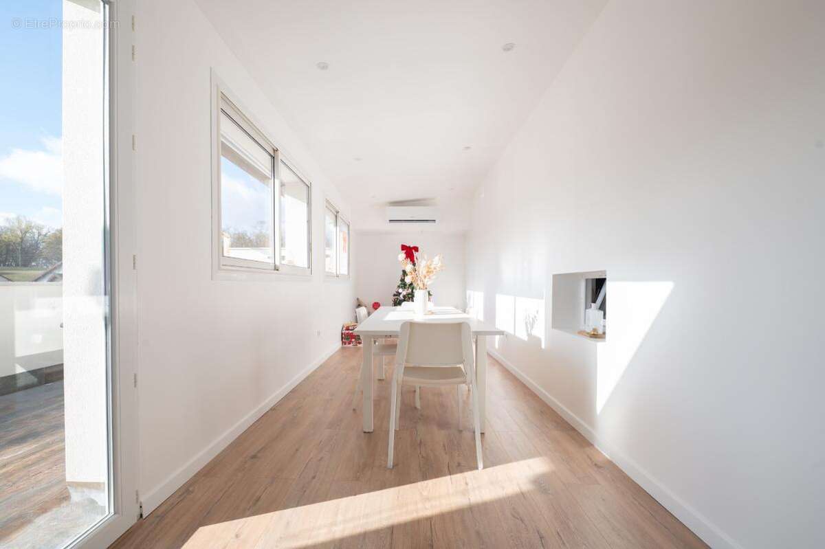 Maison à BLAYE-LES-MINES