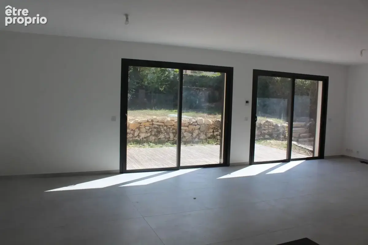St CEZAIRE SUR SIAGNE, Belle villa neuve, frais de notaire réduits - photo 8