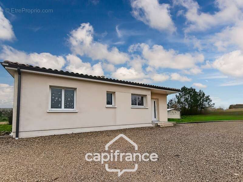 Maison à SAINTE-LIVRADE-SUR-LOT