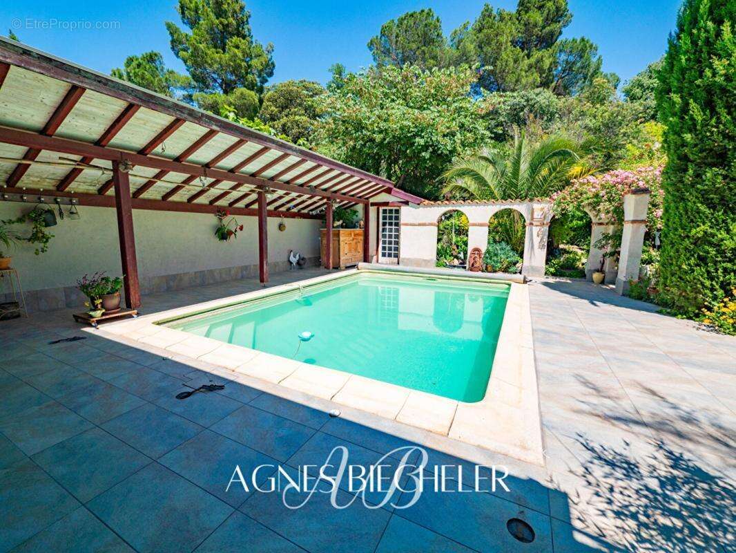 Maison à MONTESQUIEU-DES-ALBERES