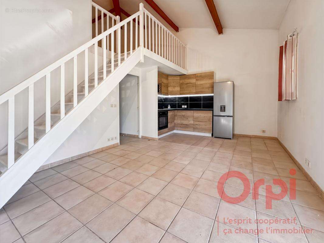 Maison à ROQUEBRUNE-SUR-ARGENS