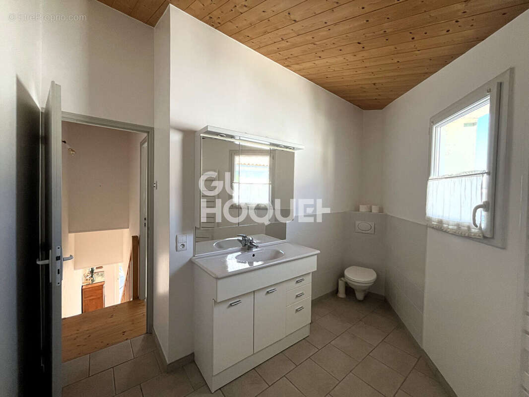 Maison à LA COUARDE-SUR-MER