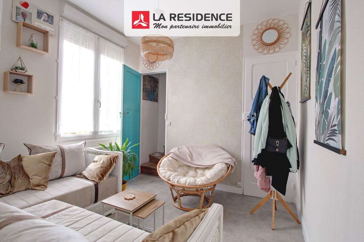 Maison à SAINT-ETIENNE-DU-ROUVRAY