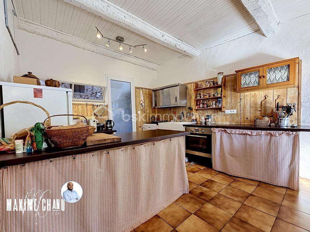 Maison de village avec garage et exterieurs à PERET - photo 8