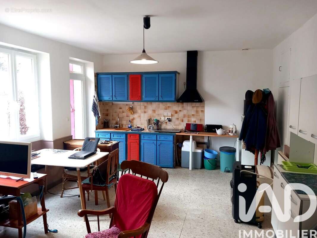 Photo 3 - Maison à TRIZAY-COUTRETOT-SAINT-SERGE