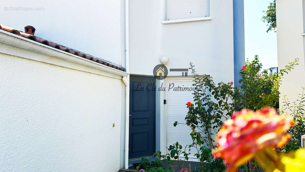 Bordeaux cauderan - une maison qui n'attend que vous 2 chambres - jardin-garage - photo 2