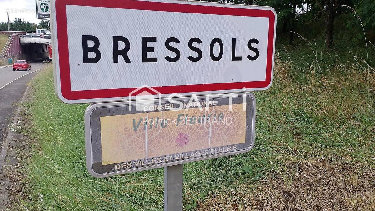 Photo 1 - Terrain à BRESSOLS