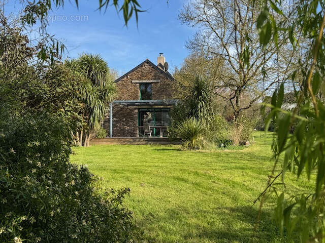 Maison à ISSE