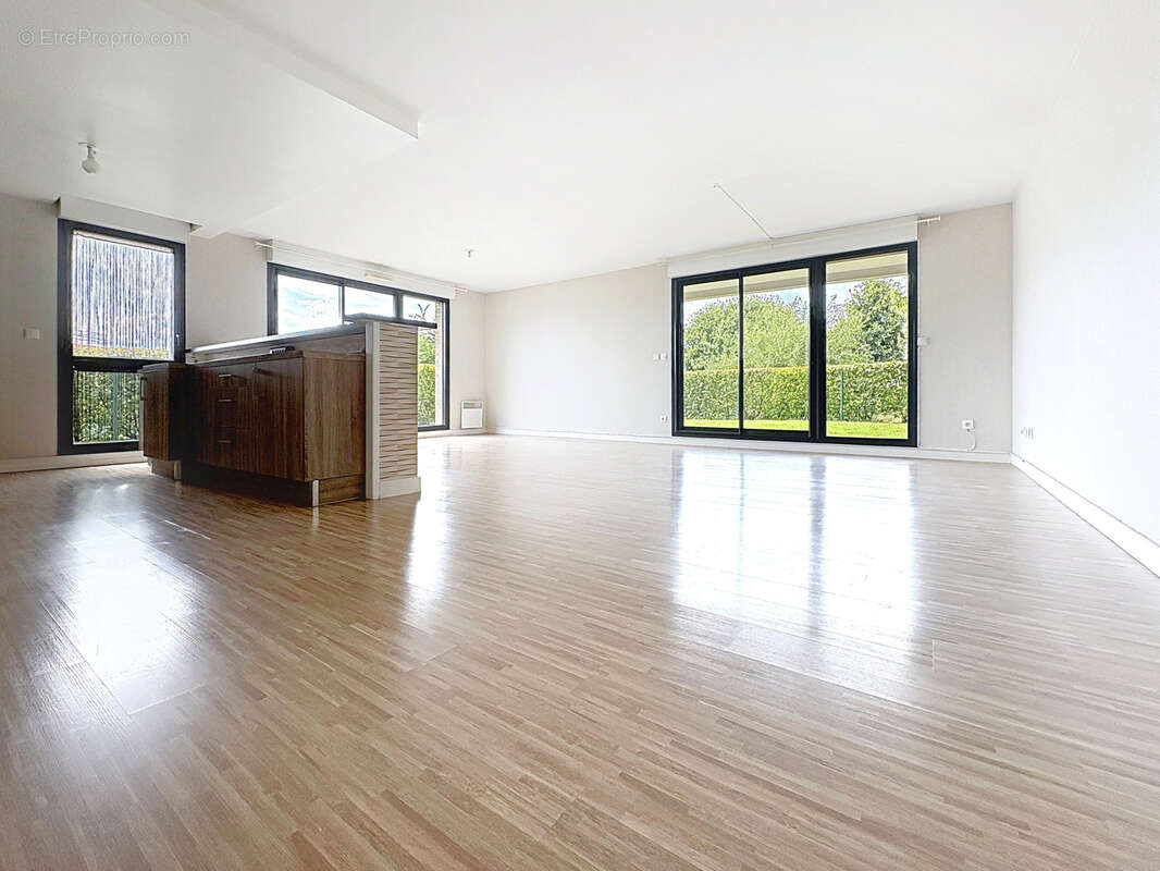 Appartement à FRANQUEVILLE-SAINT-PIERRE