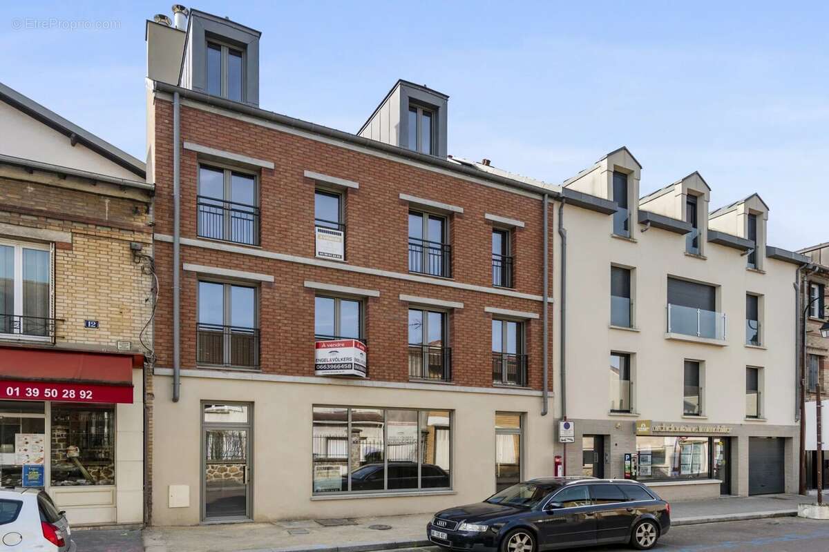 Commerce à VERSAILLES