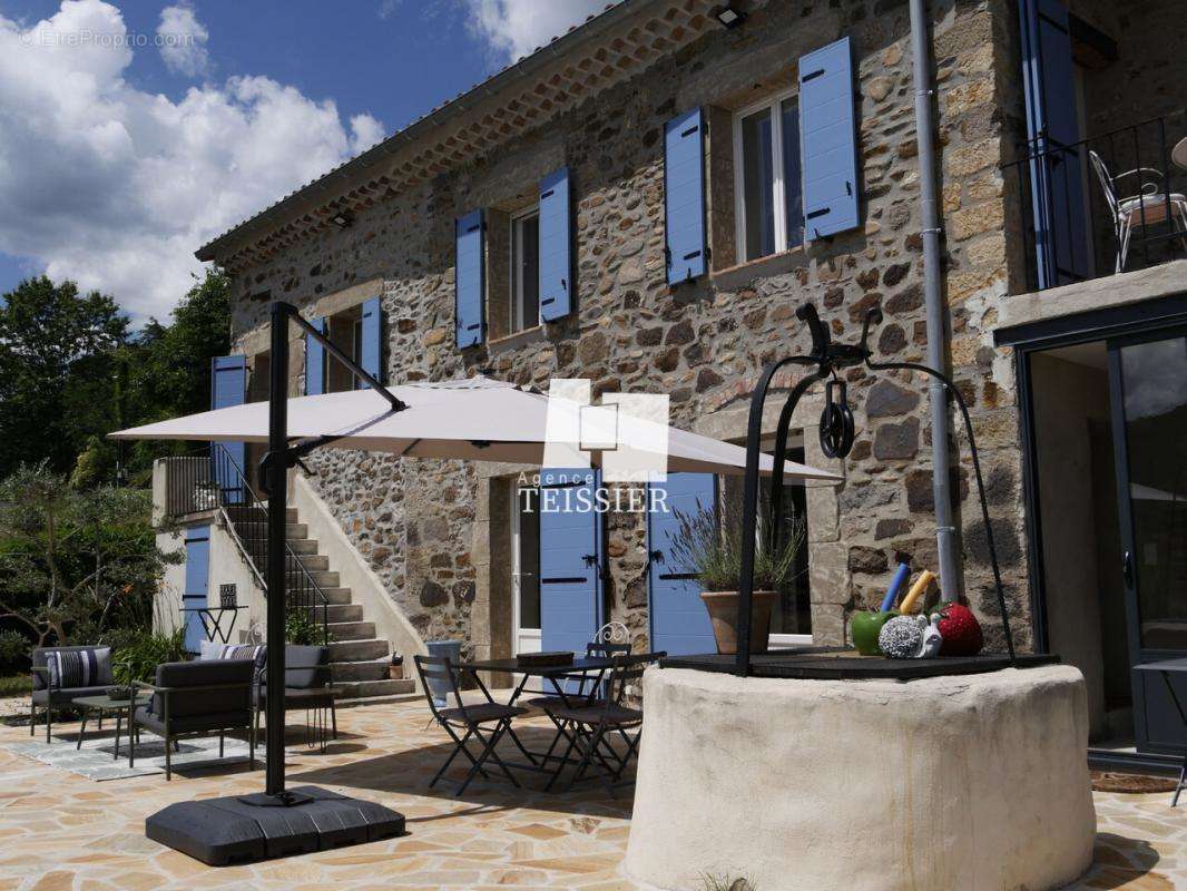 Maison à SAINT-AMBROIX