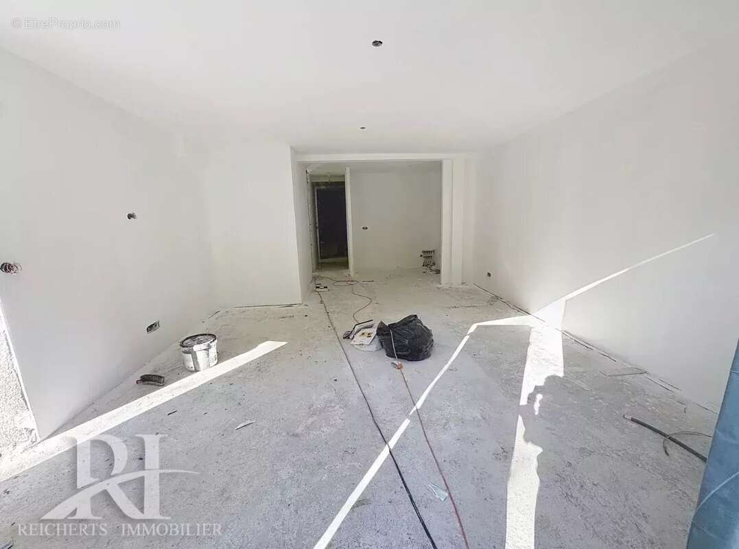 Appartement à MOUANS-SARTOUX