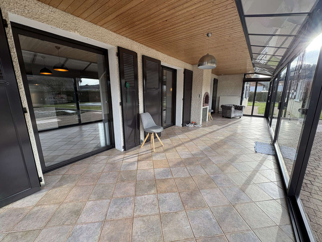 Maison à BIANS-LES-USIERS