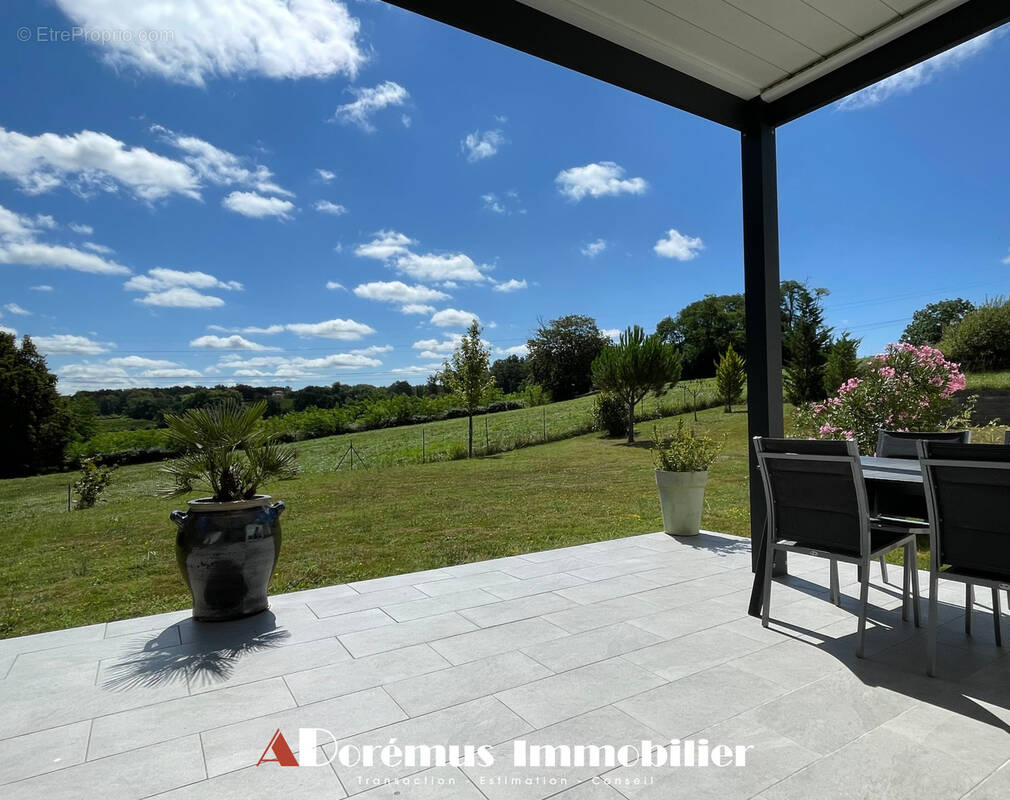 Maison à CAMBLANES-ET-MEYNAC