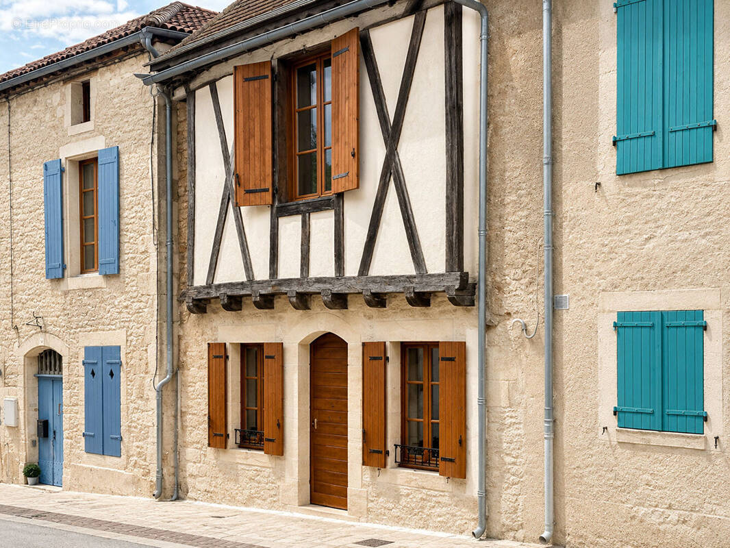 Maison à PUY-L'EVEQUE
