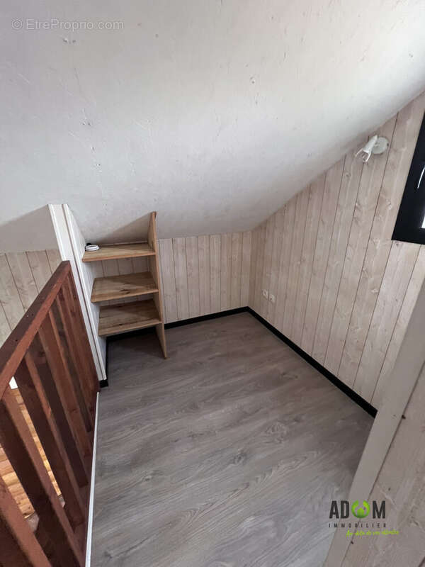 Bureau - Maison à SAINT-PIERRE