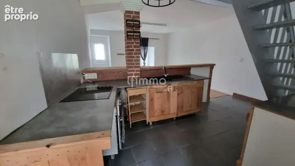 Maison avec grand terrain et potentiel équestre - photo 8