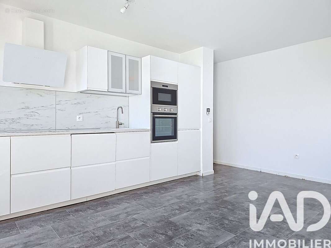 Photo 3 - Appartement à CORBEIL-ESSONNES